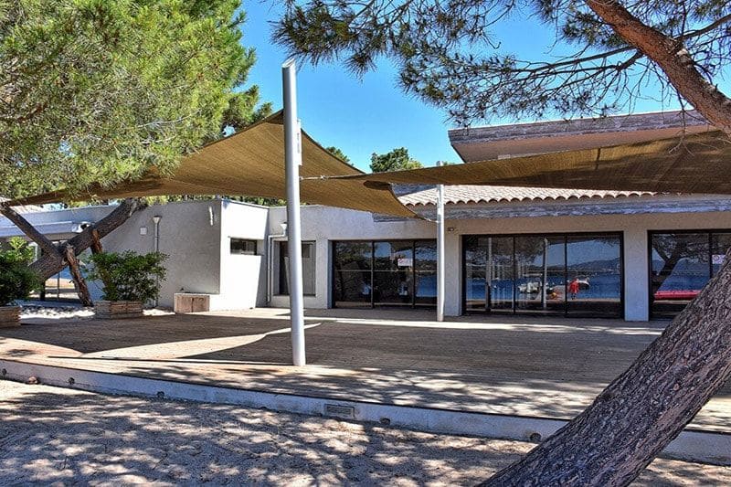 toile d'ombrage pour camping