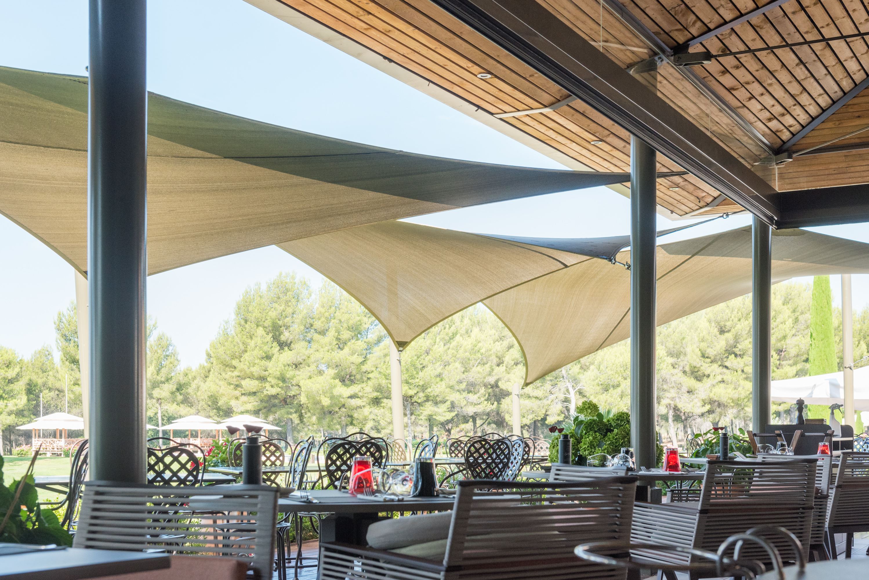 voile d'ombrage pour hotel