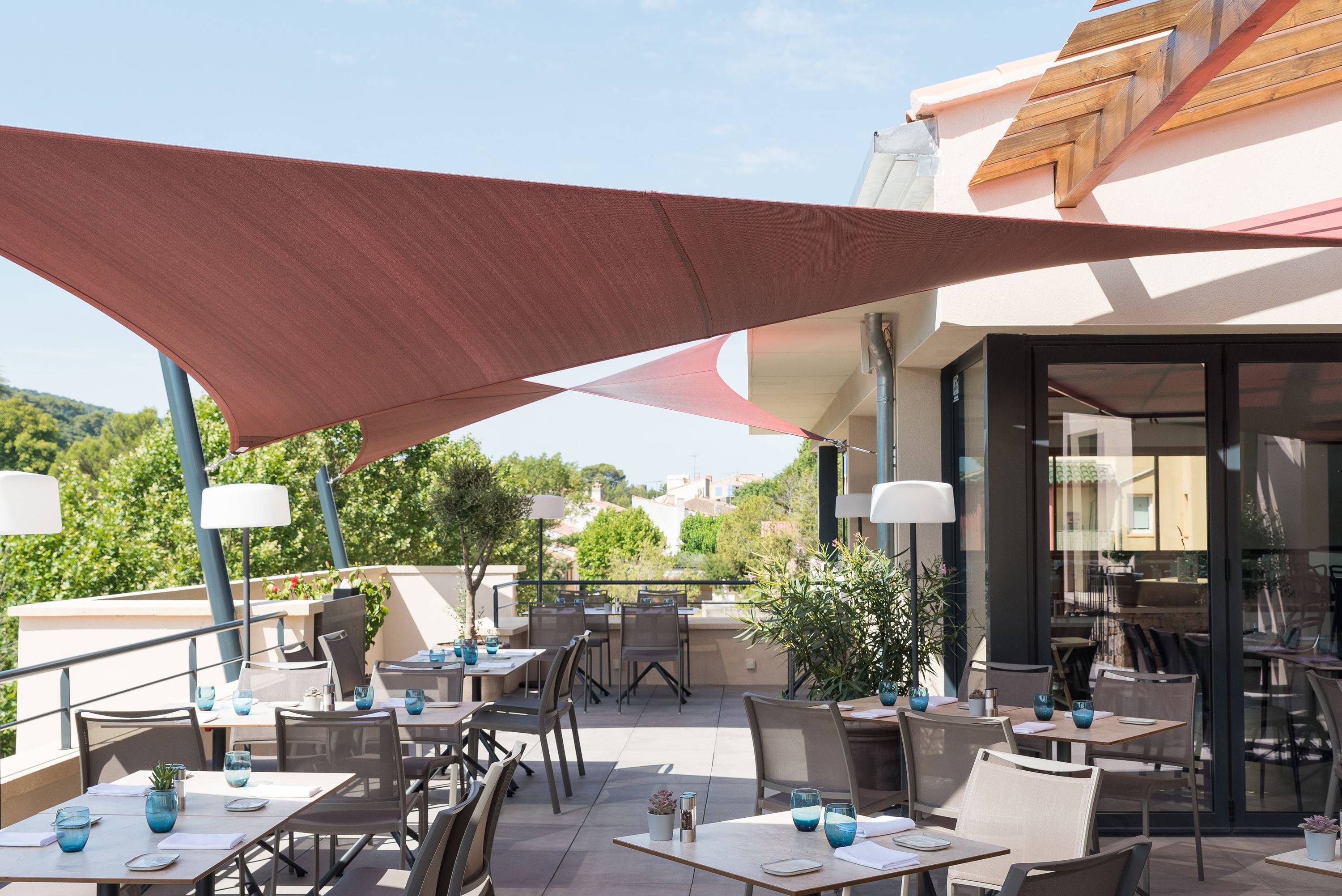 voile d'ombrage pour piscine