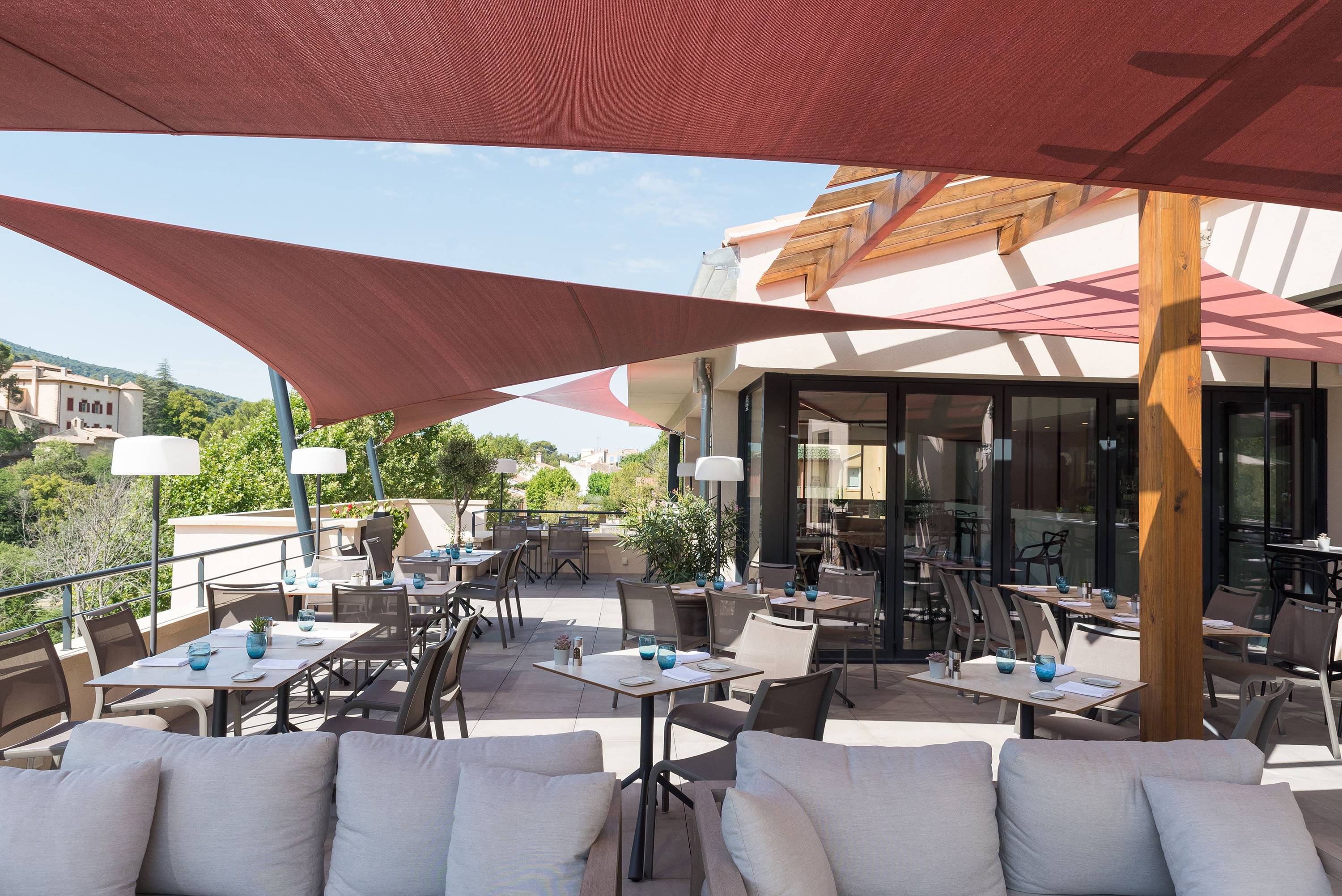 voile d'ombrage pour piscine