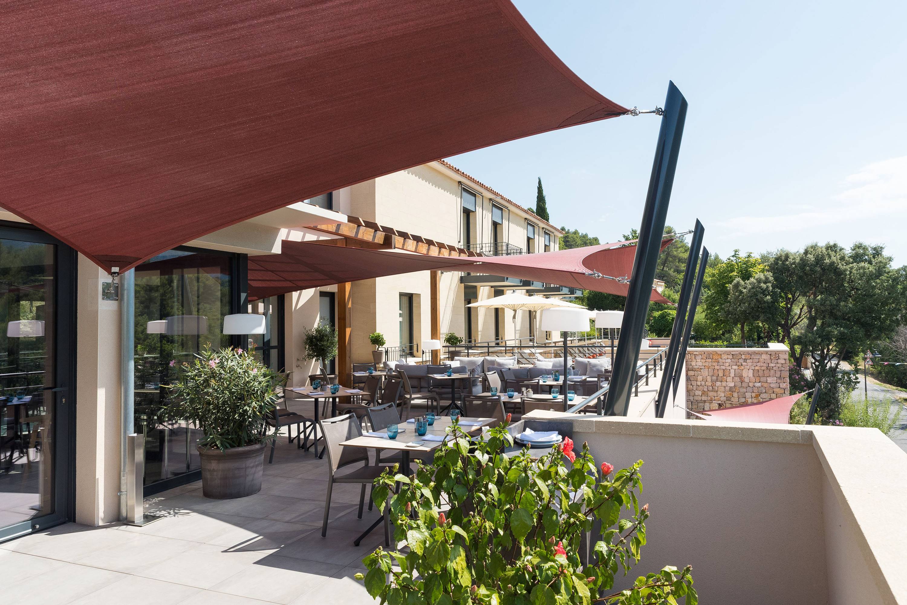 voile d'ombrage pour piscine