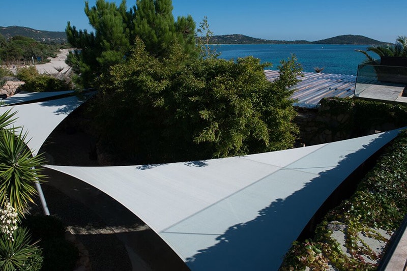 toile d'ombrage pour restaurant