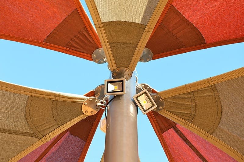 toile d'ombrage sur mesure