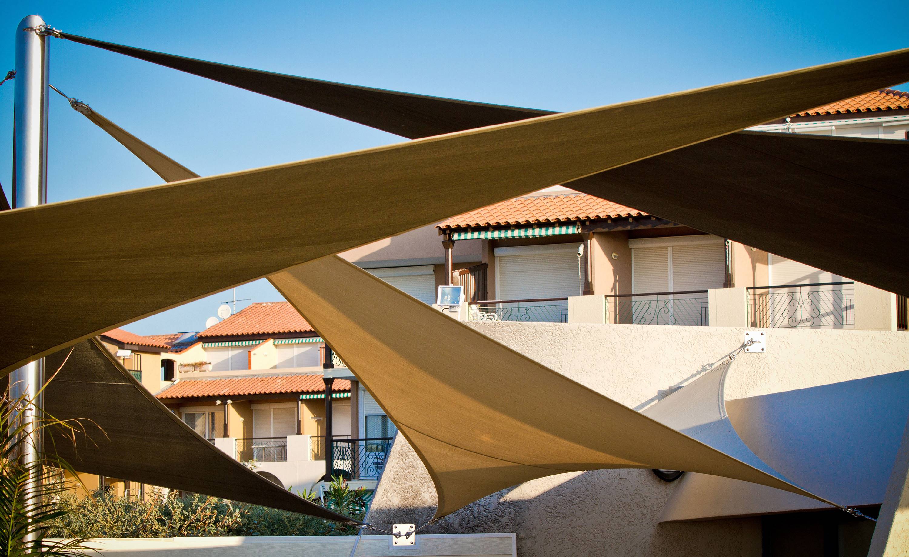 toile d'ombrage en france