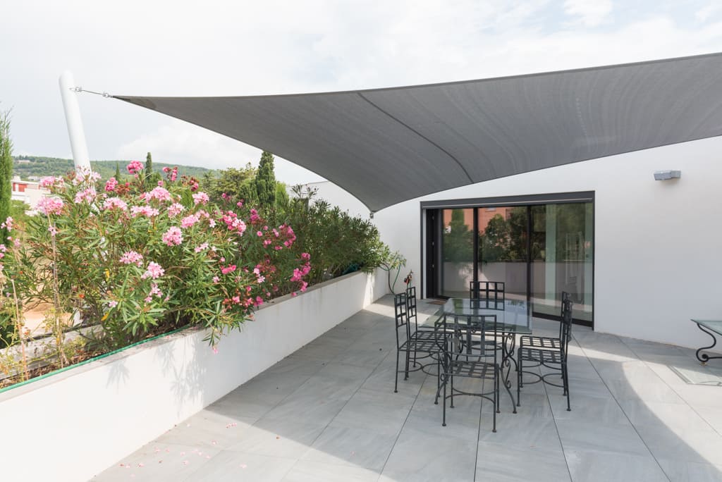 toile d'ombrage en france