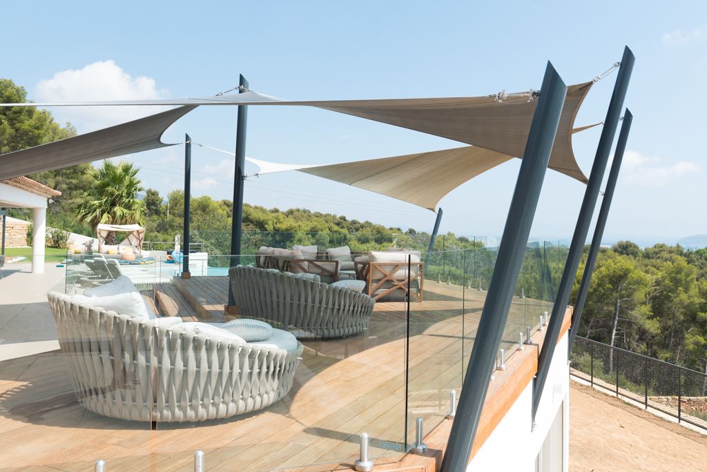 voile d'ombrage pour piscine