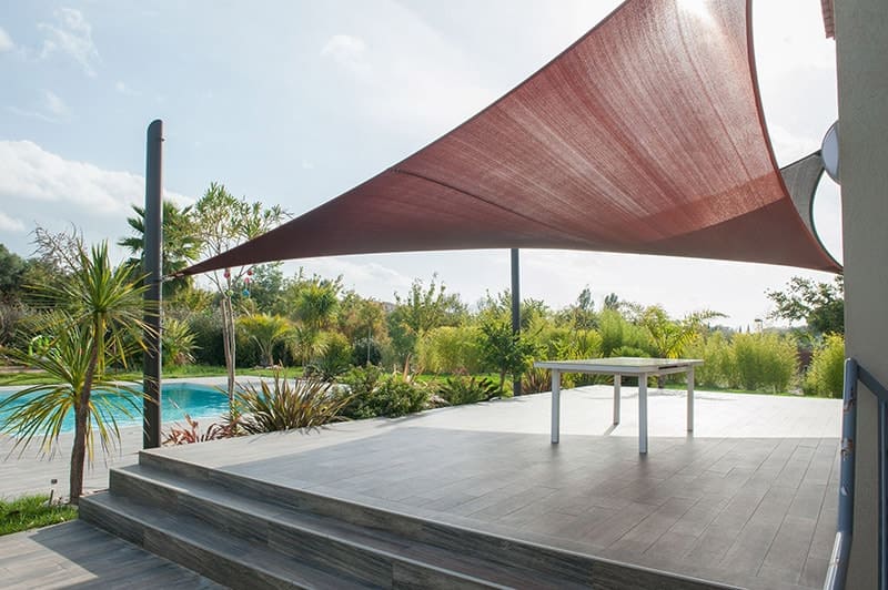 voile d'ombrage pour piscine