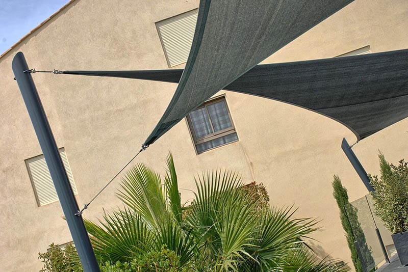 toile d'ombrage pour villa