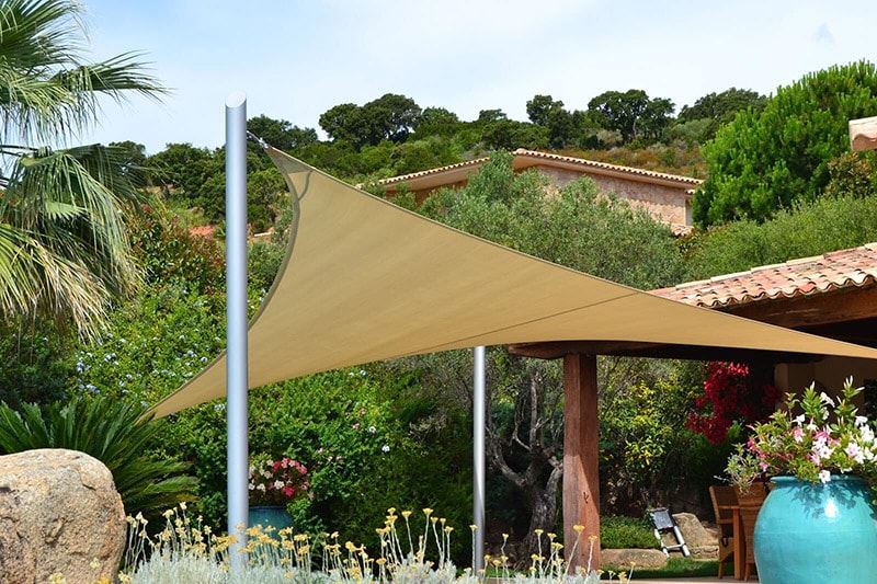 voile d'ombrage pour villa