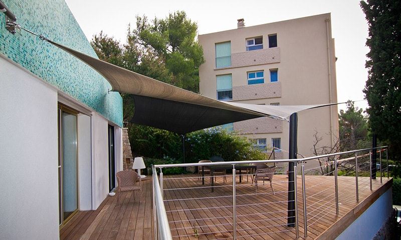 voile d'ombrage pour piscine